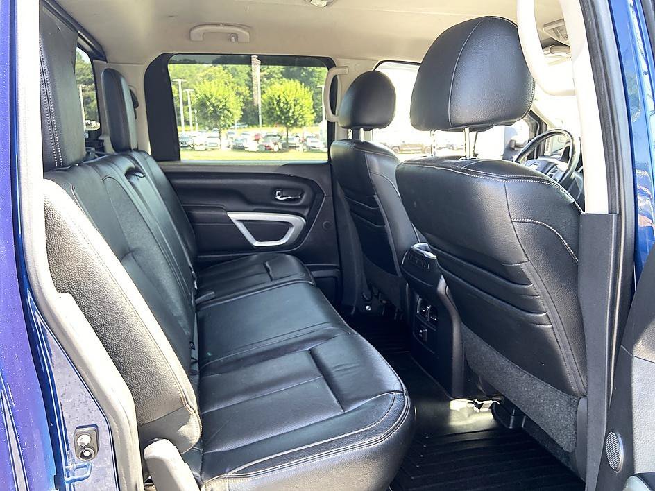 Used 2017 Deep Blue Pearl Nissan SL image 18