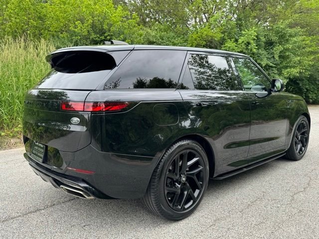 Certified Used 2023 Santorini Black Metallic Land Rover SE Dynamic image 5