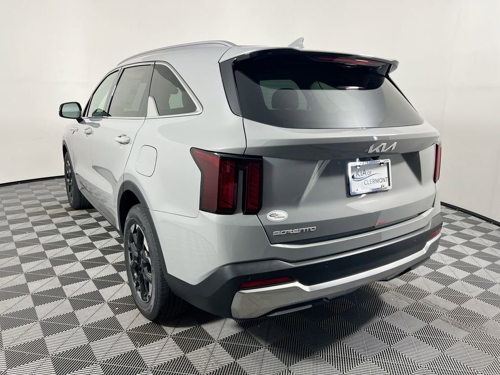 New 2026 Wolf Gray Kia S image 7
