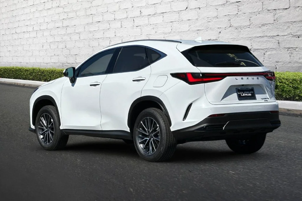 New 2026 White Lexus 350h Premium image 6