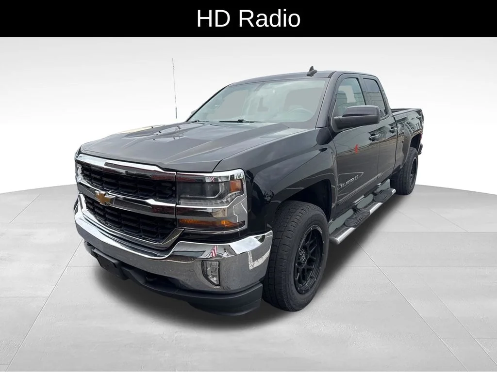 Used 2016 Black Chevrolet LT image 7