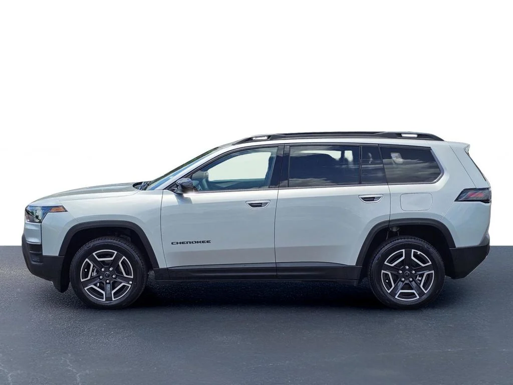 2026 Jeep Cherokee Laredo - Photo 14