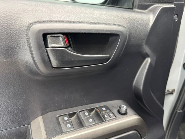 Used 2020 Cement Toyota SR5 image 35