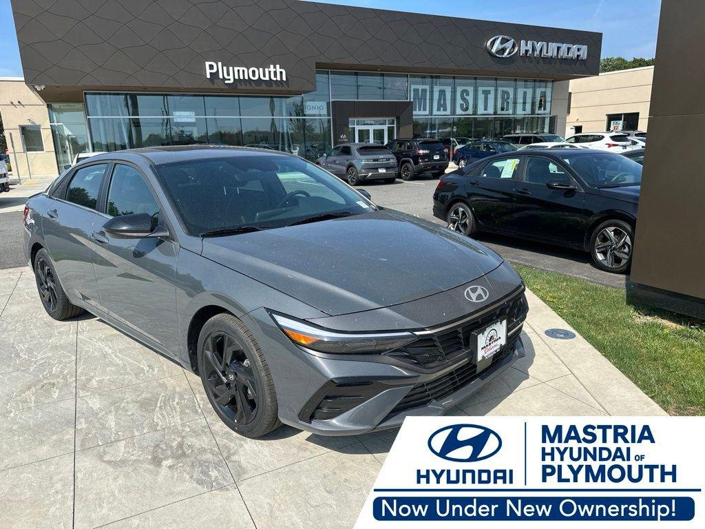 New 2026 Gray Hyundai SEL Sport Premium image 1