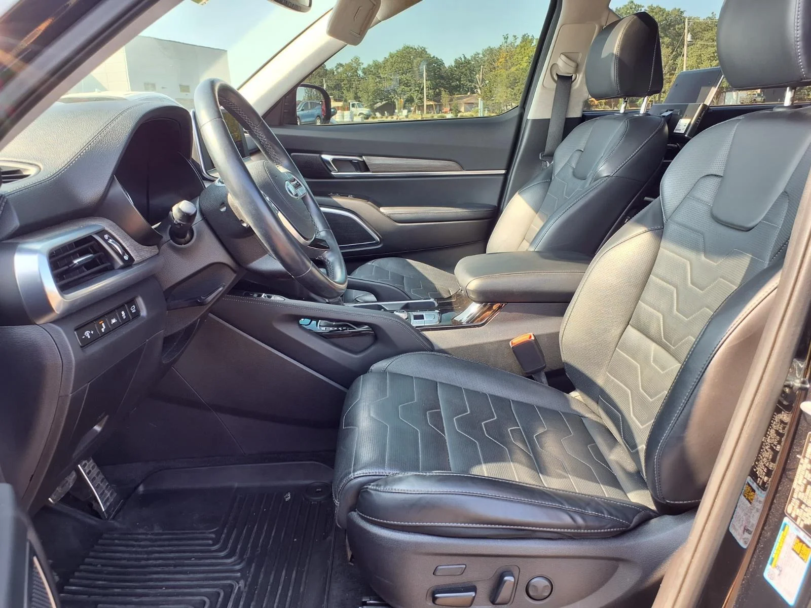 Used 2021 Ebony Black Kia SX image 19