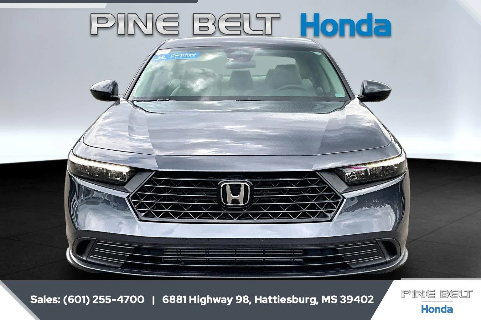 Used 2025 Meteorite Gray Metallic Honda LX image 3