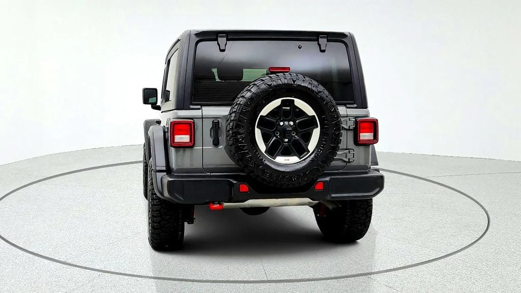 Used 2022 Sting-Gray Clearcoat Jeep Rubicon 4x4 w/ 8-Speed Auto & Black Wheels image 6
