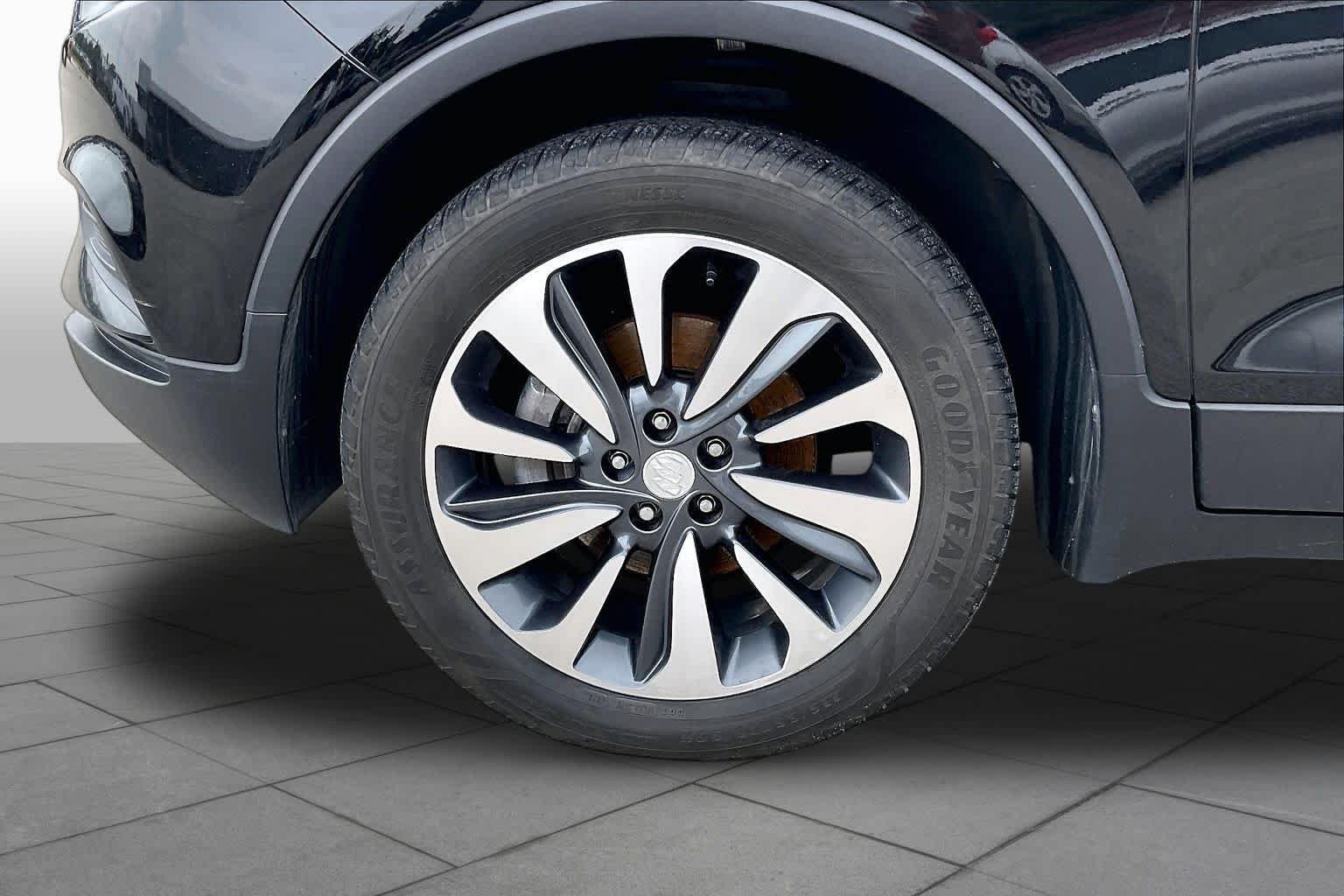 Used 2022 Ebony Twilight Metallic Buick Preferred image 11