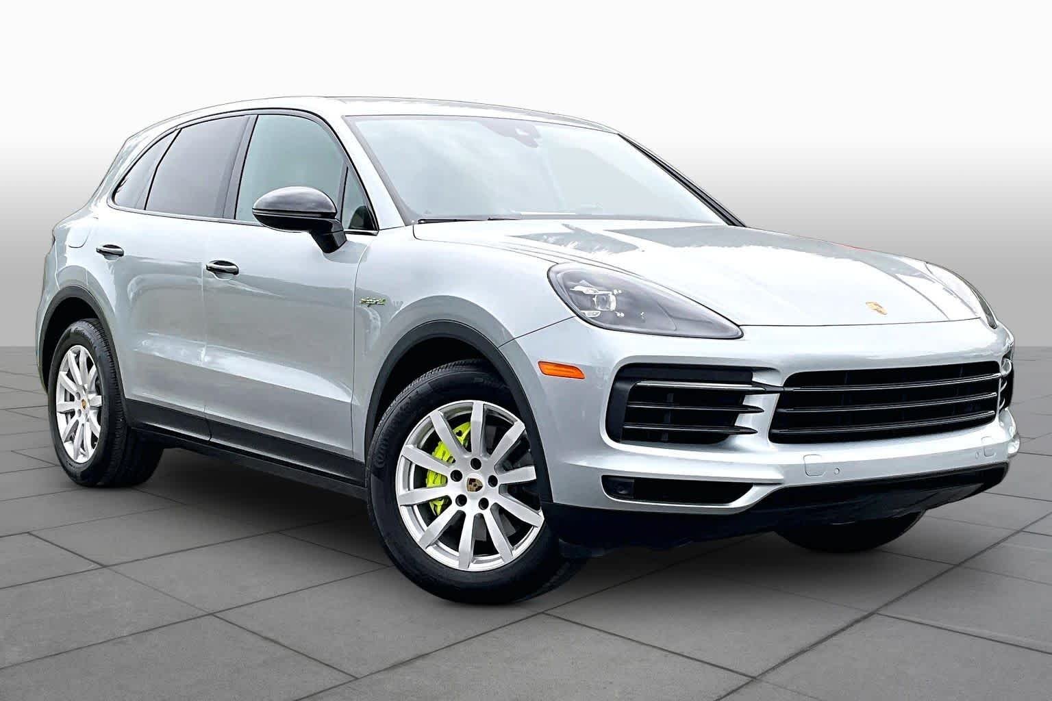Used 2022 Dolomite Silver Metallic Porsche E-Hybrid image 3