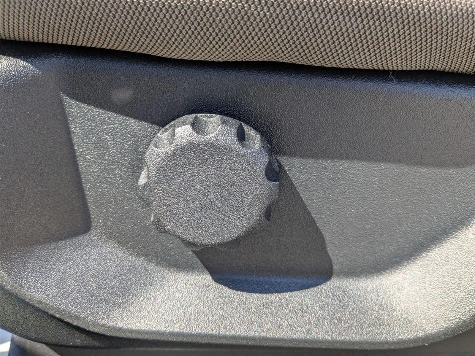 Used 2018 Blue Jeans Metallic Ford XLT image 16