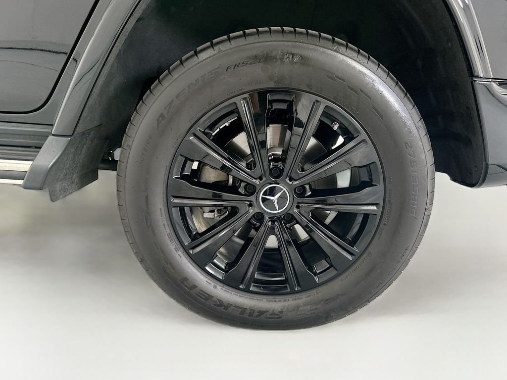 Used 2025  Mercedes-Benz G 550 image 30