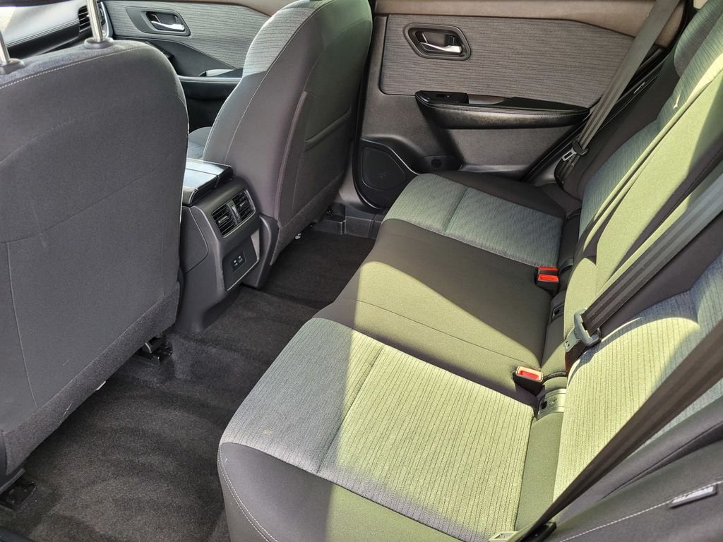 Used 2023 Gray Nissan SV image 11