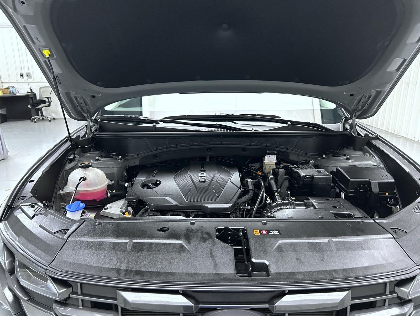 Used 2025 Gray Hyundai SEL image 24