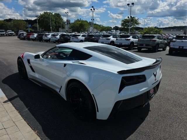 Used 2019 White Chevrolet Grand Sport image 4