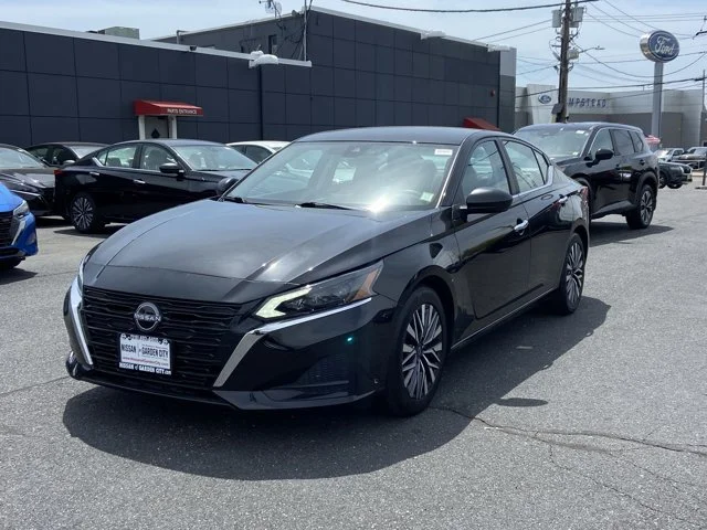 2025 Nissan Altima SV - Photo 7