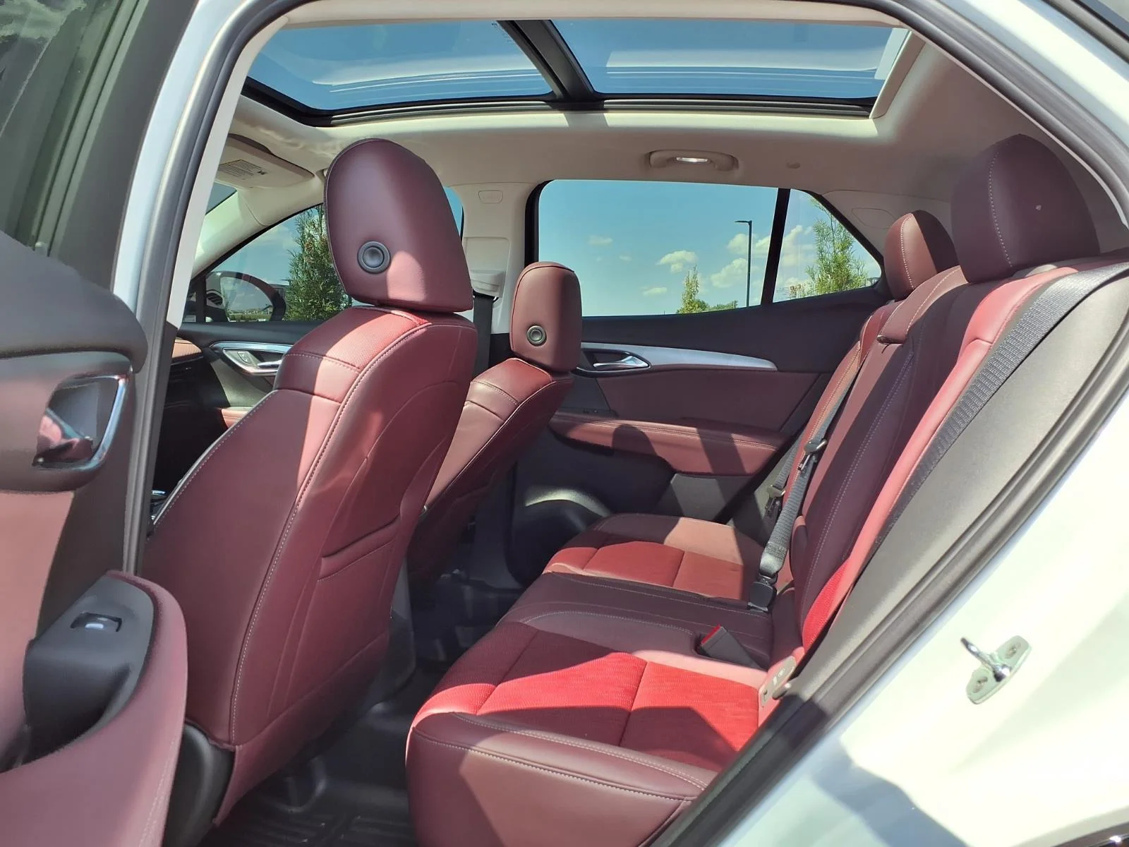 Used 2024 Summit White Buick Sport Touring image 24