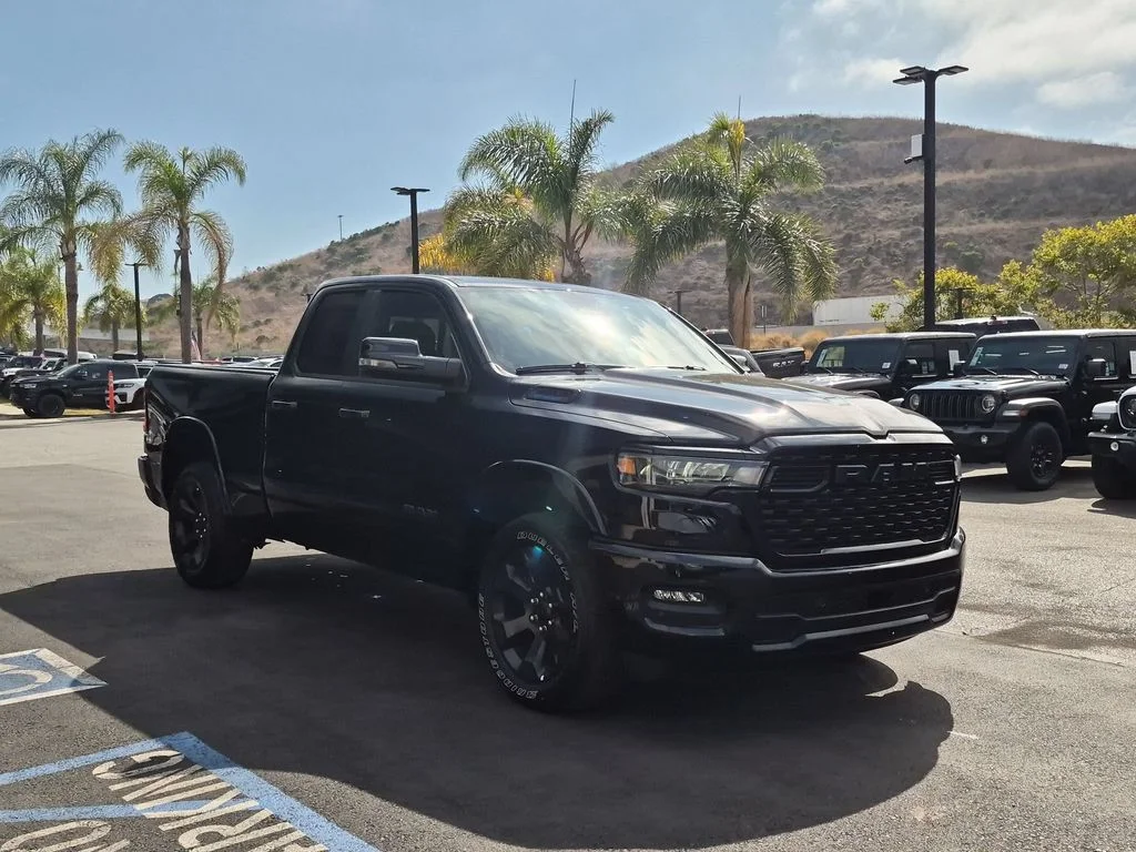 New 2026 Diamond Black Crystal Pearl-Coat Exterior Paint RAM Big Horn/Lone Star image 3