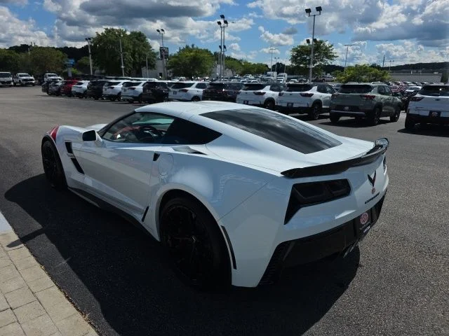 Used 2019 White Chevrolet Grand Sport image 4