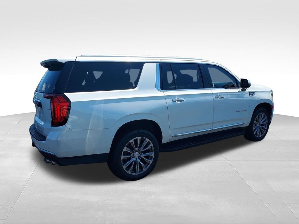 Used 2021 White GMC Denali image 5