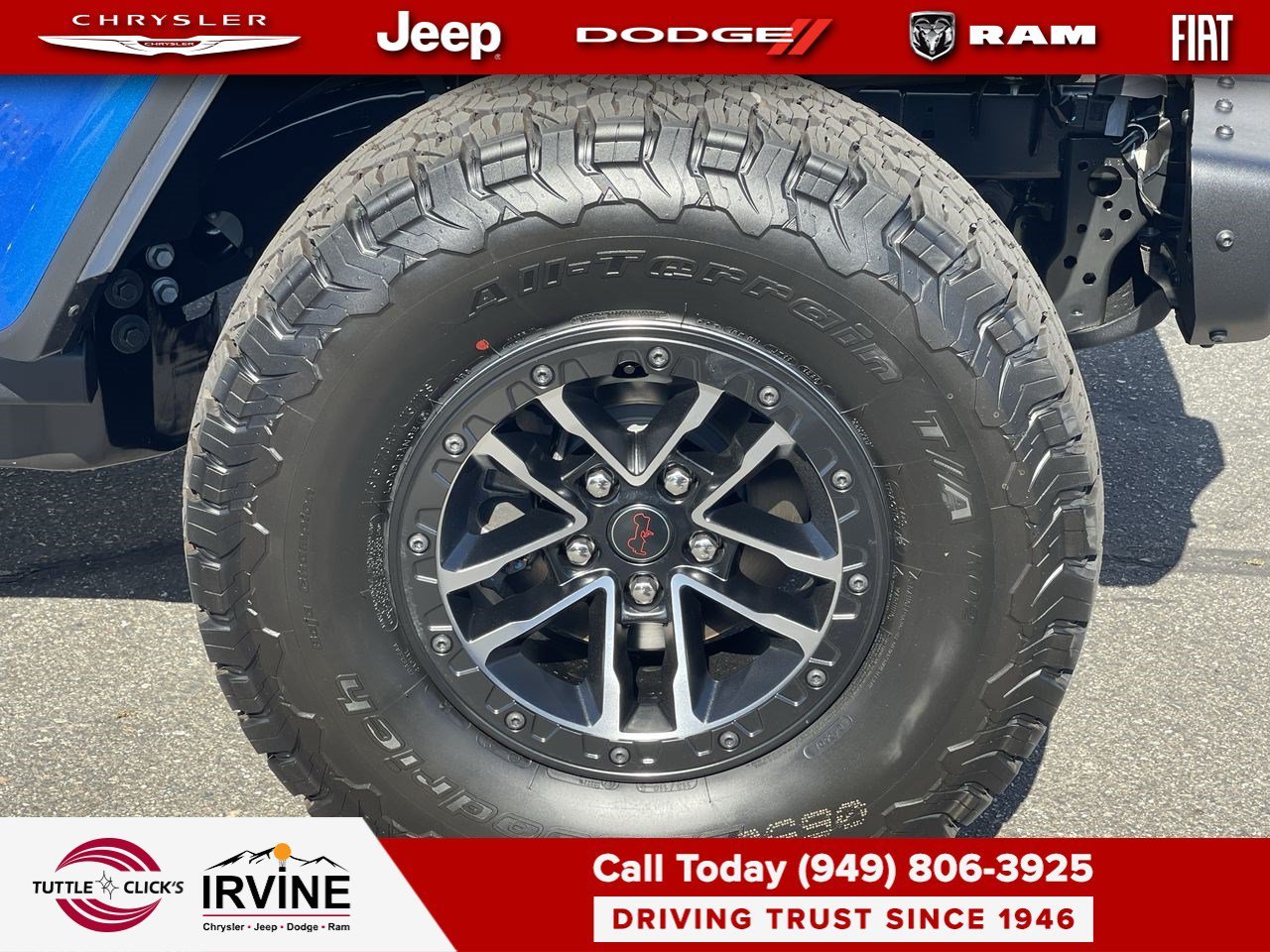 New 2026 Hydro Blue Pearl-Coat Exterior Paint Jeep Rubicon X image 10