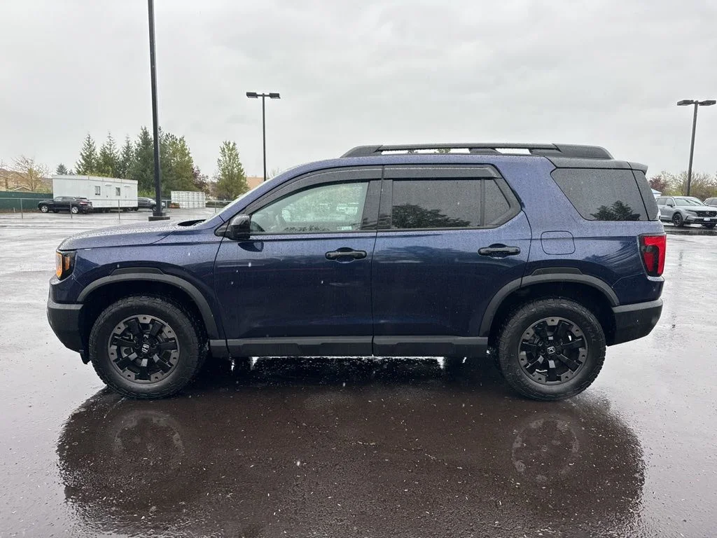 Certified Used 2026 Obsidian Blue Pearl Honda TrailSport Elite image 4