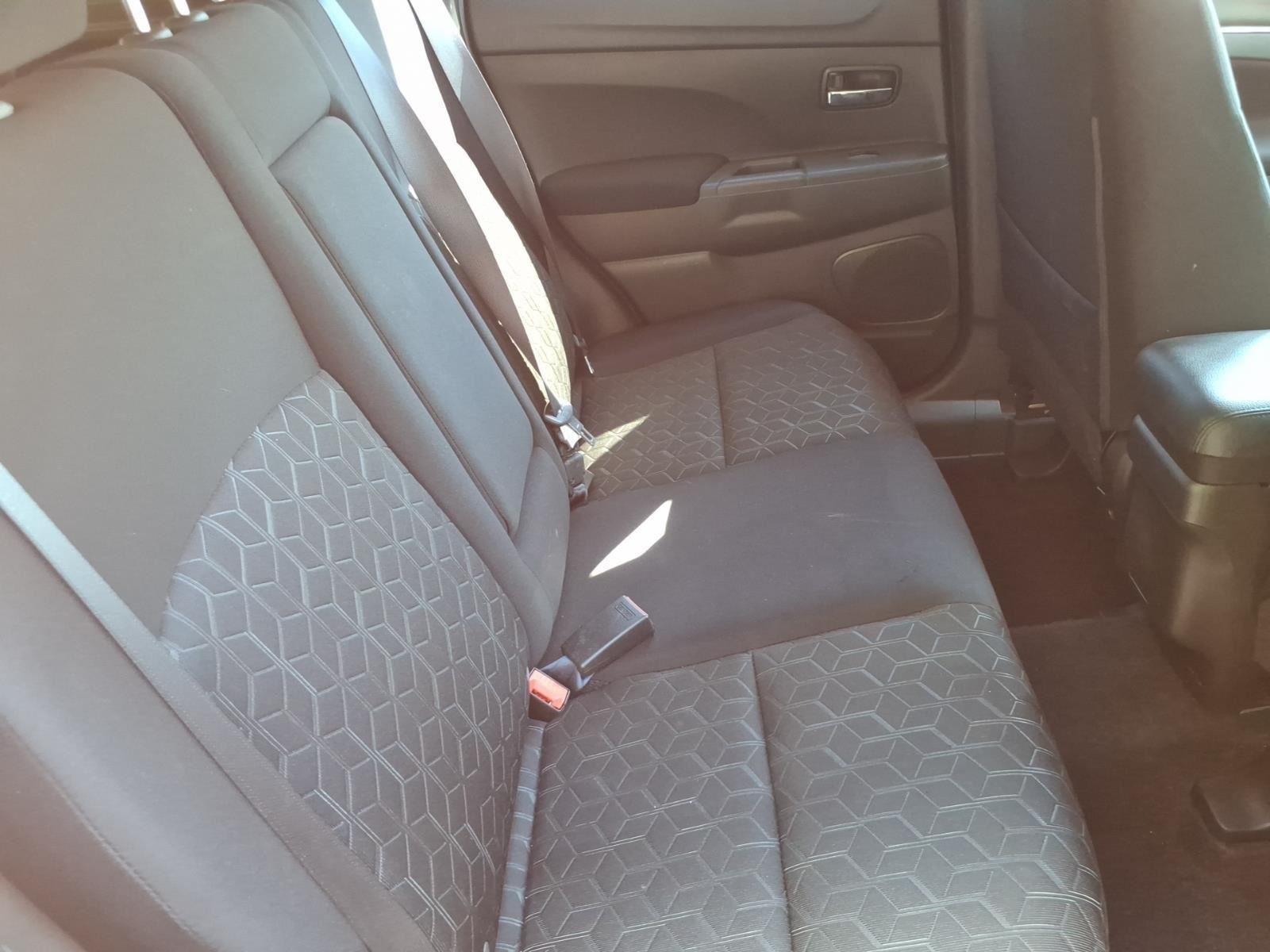 Used 2025  MITSUBISHI  image 26