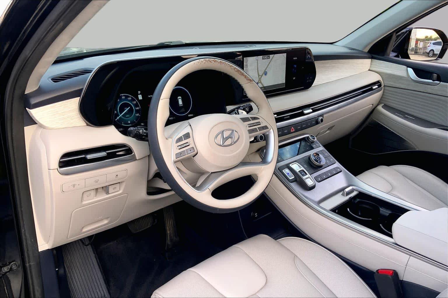 Used 2023 Abyss Black Pearl Hyundai Calligraphy image 18