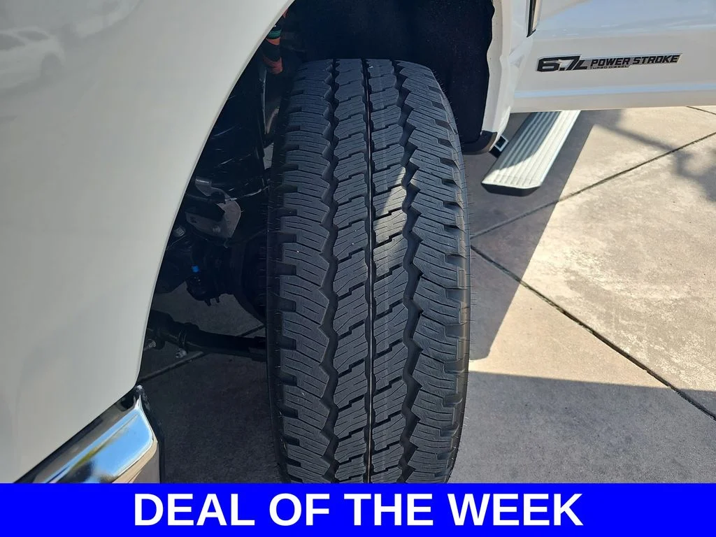 New 2026 Star White Metallic Tri-Coat Ford F-250® King Ranch® image 35