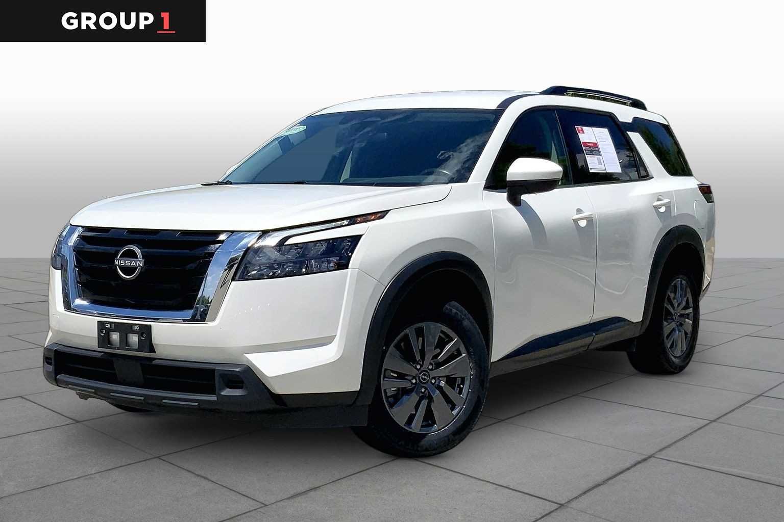 2024 Nissan Pathfinder SV 2WD's photo