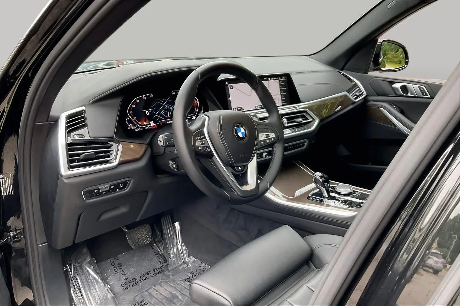 Used 2022 Black Sapphire Metallic BMW xDrive40i image 17