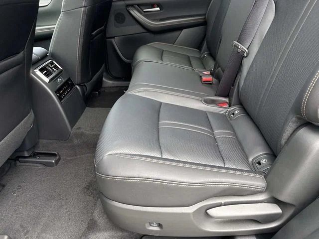 New 2026 Deep Crystal Blue Mica Mazda Preferred AWD image 18