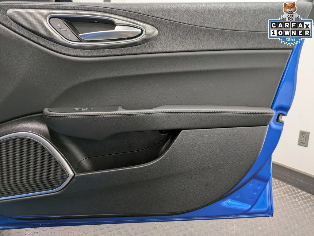 Used 2023 Blue Alfa Romeo Veloce image 28