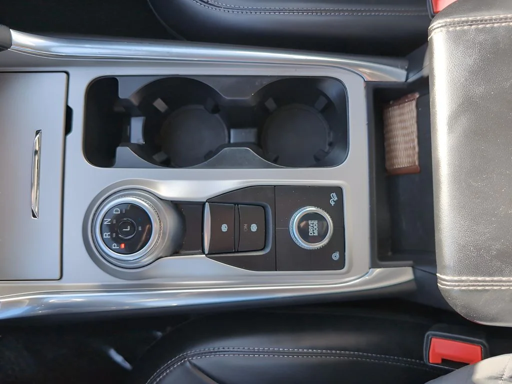 Used 2023 Oxford White Ford XLT image 22