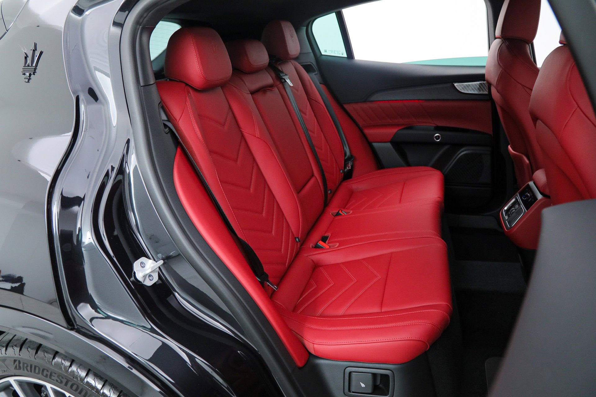 2026 Maserati Grecale Modena V6 - Photo 15