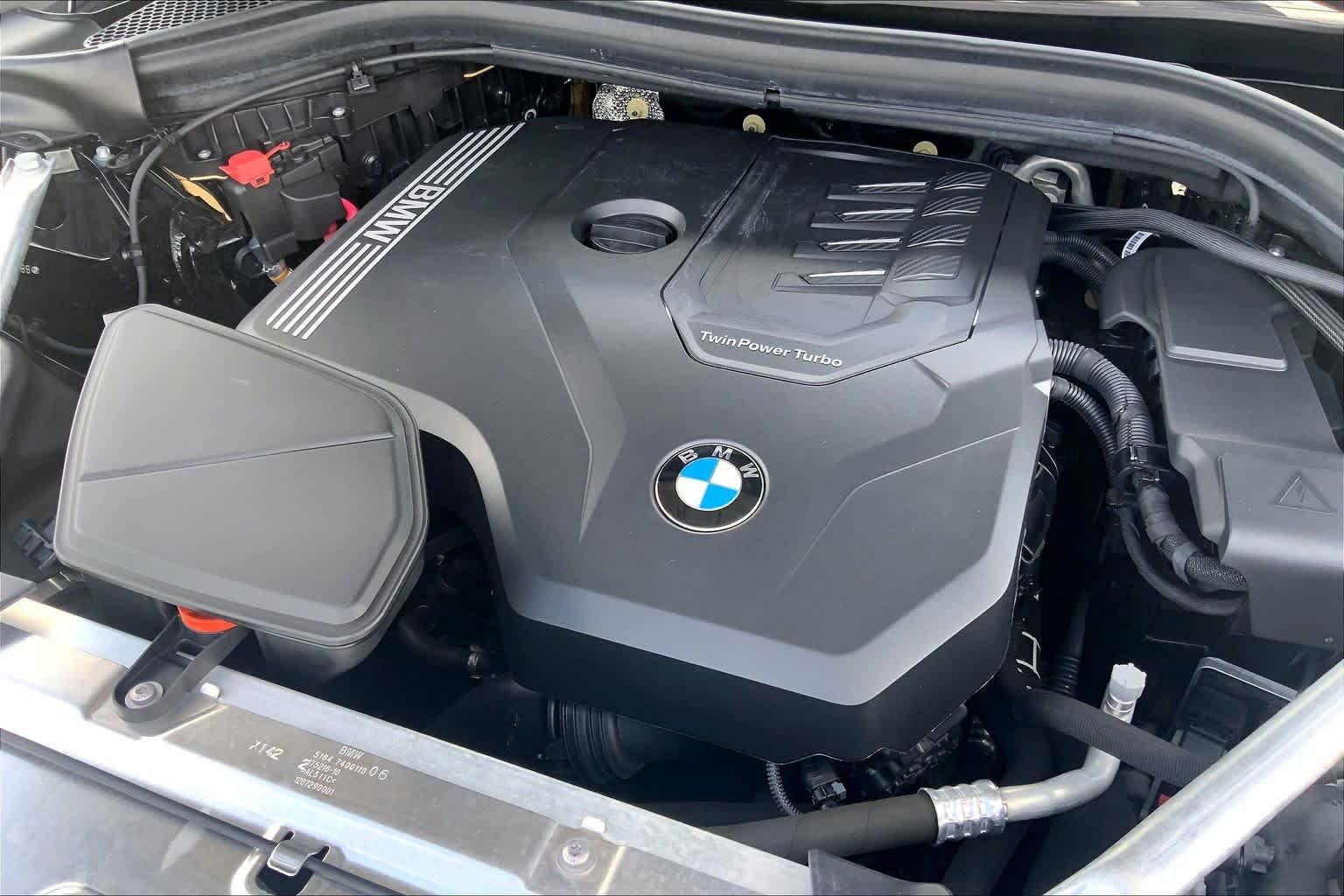 Used 2024 Jet Black BMW xDrive30i image 32