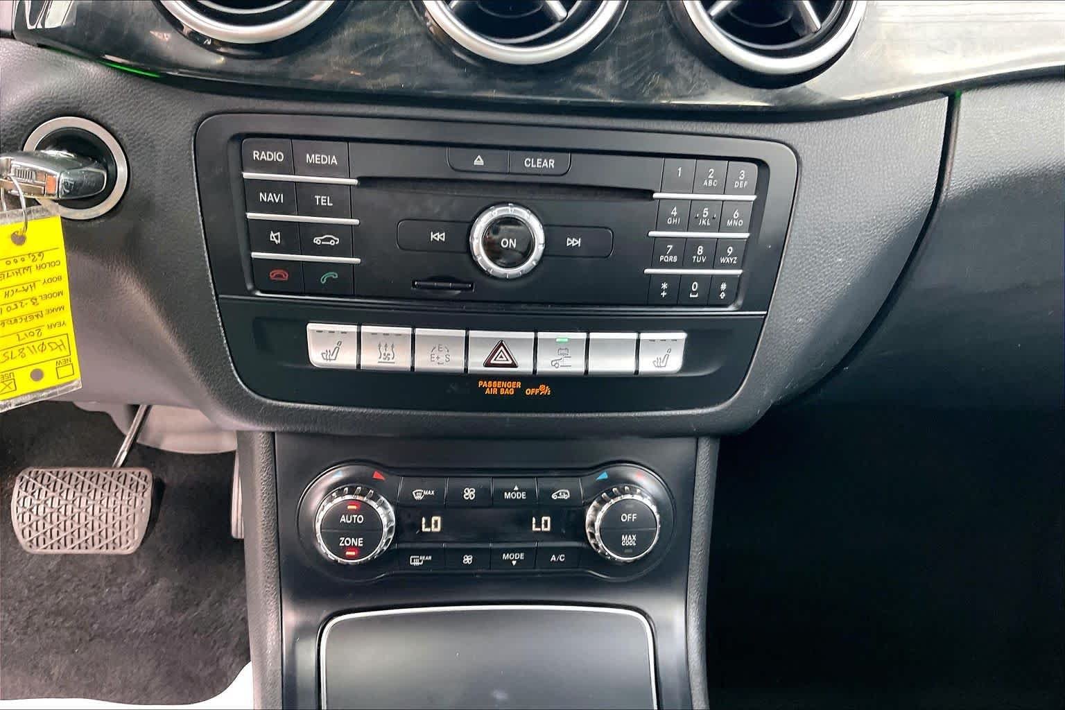 Used 2017 Cirrus White Mercedes-Benz B 250e image 29