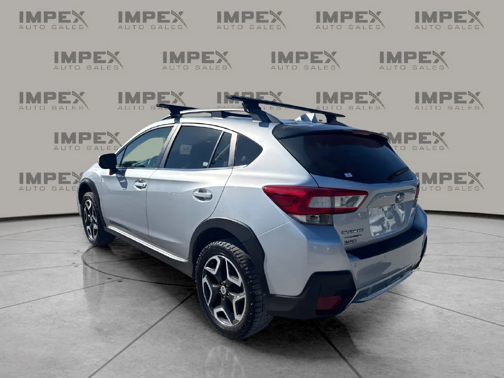 Used 2018 Silver Subaru 2.0i Limited image 3