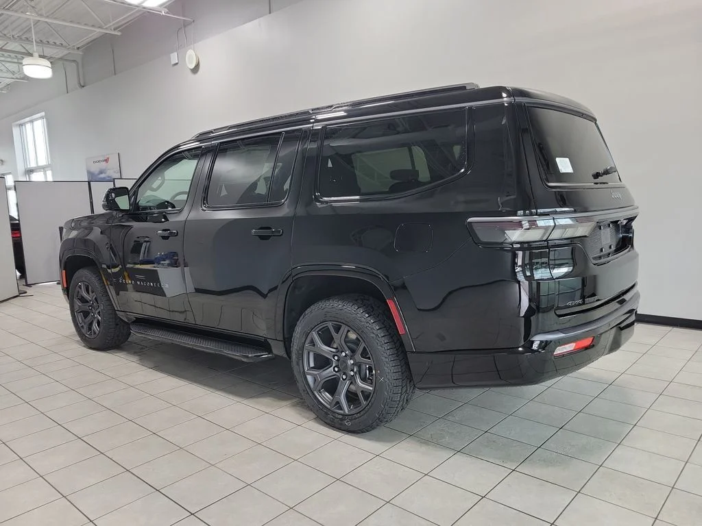New 2026 High Gloss Black Exterior Paint Jeep Upland image 5
