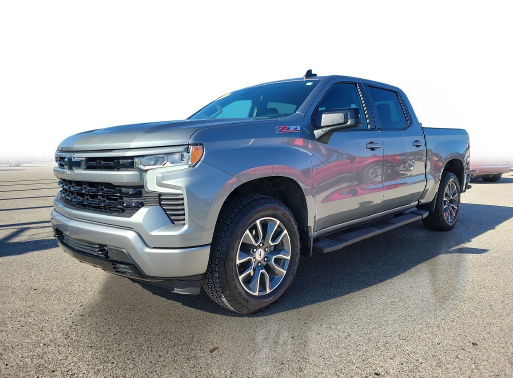 Used 2023 STERLING GRAY METALLIC Chevrolet RST image 2