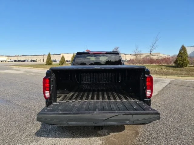 Certified Used 2025 Onyx Black GMC Elevation image 7