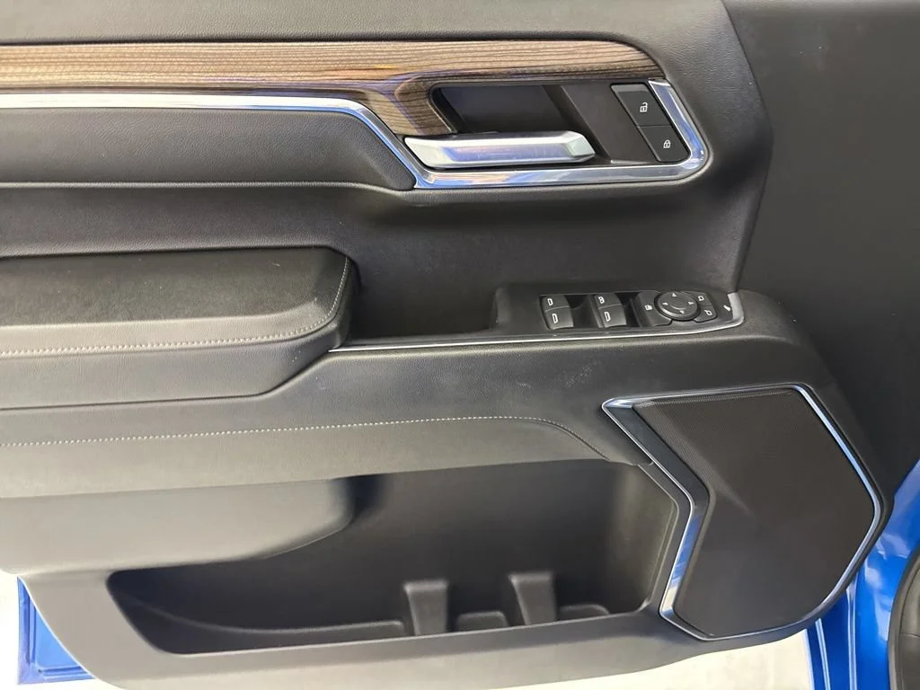 Used 2024 Glacier Blue Metallic Chevrolet LT image 26