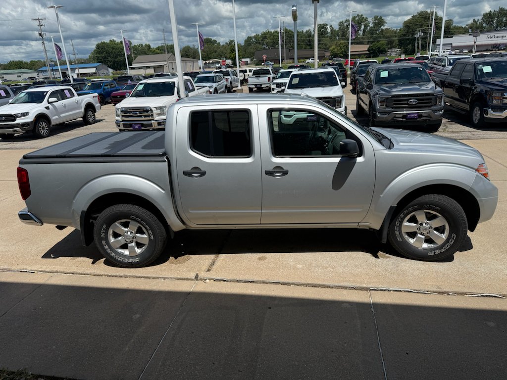 Used 2013 Brilliant Silver Nissan SV image 5