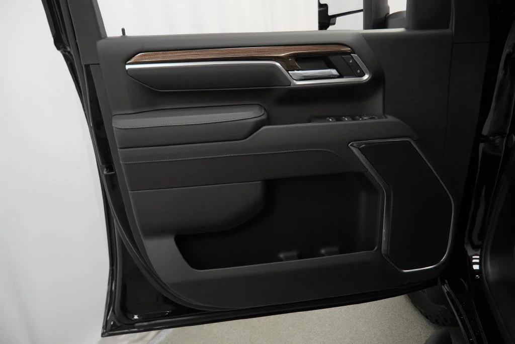New 2026 Black Chevrolet LT image 29