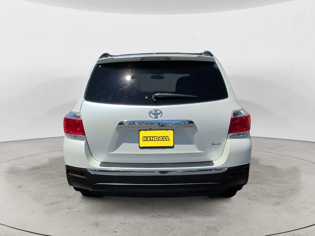 Used 2012 White Toyota Limited image 4