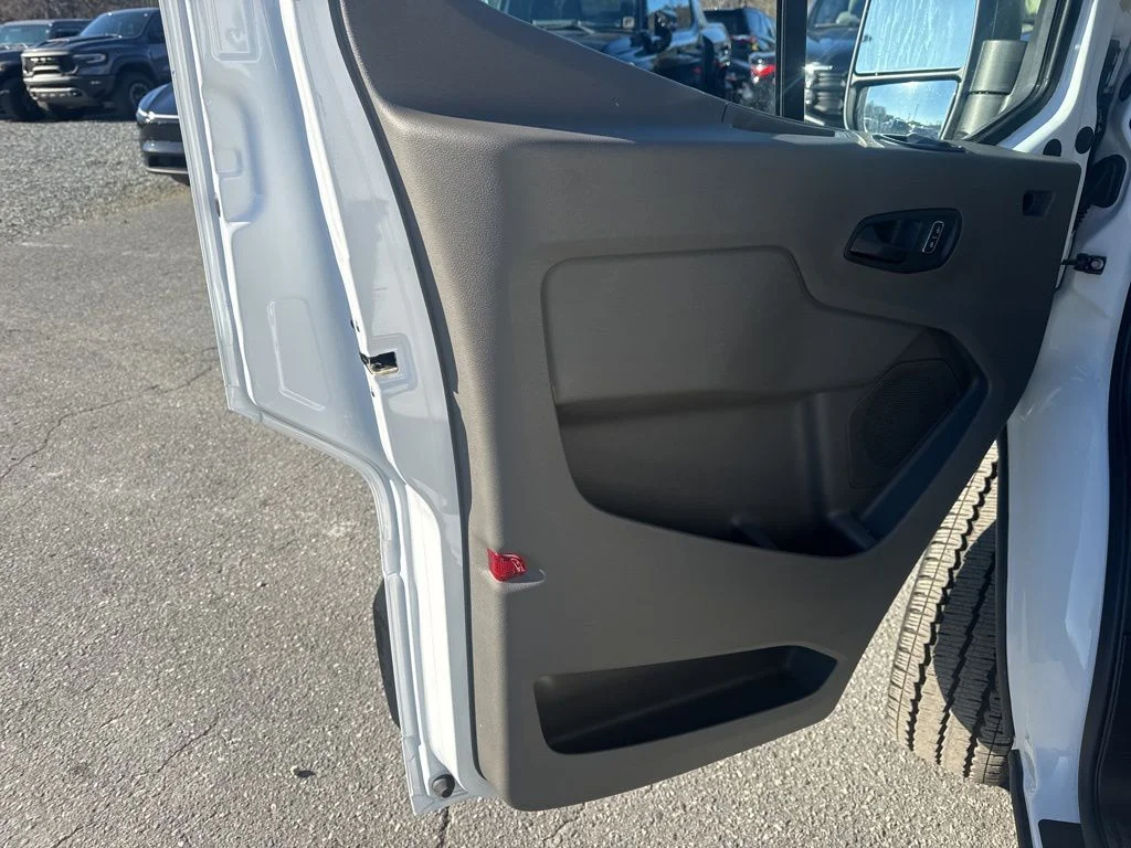 Used 2025 White Ford Base image 20