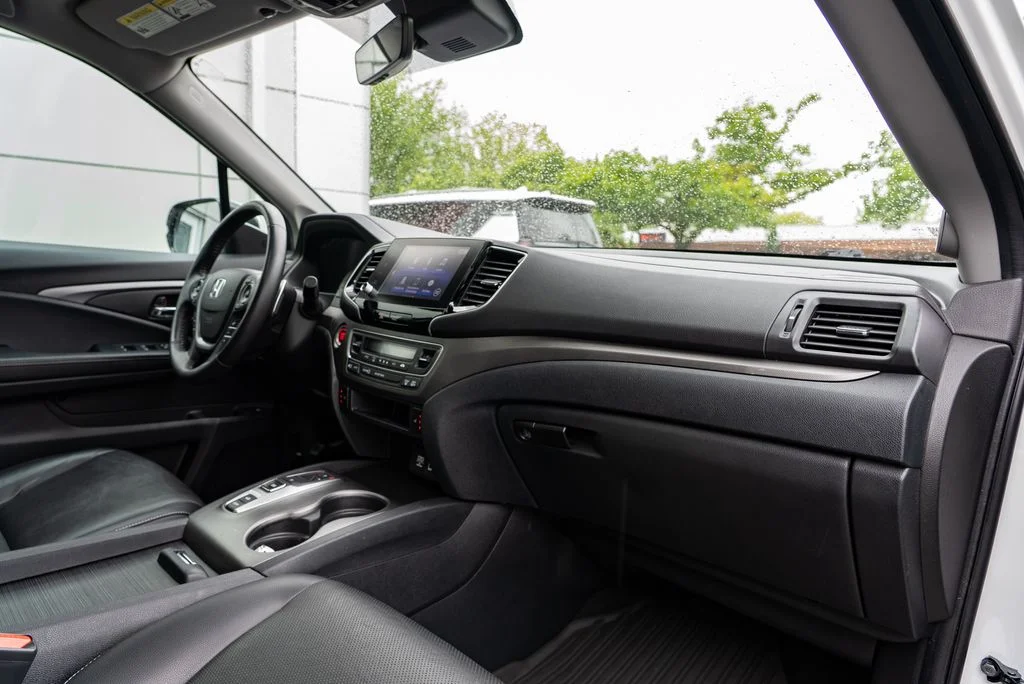 Used 2021  Honda RTL image 27