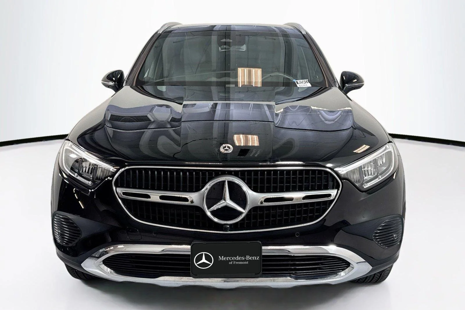 Used 2025 Black Mercedes-Benz GLC 300 image 2