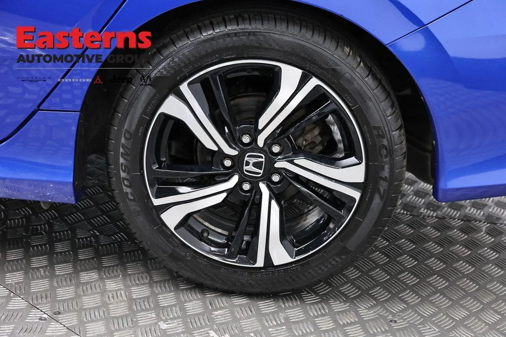 Used 2017 Blue Honda Touring image 32