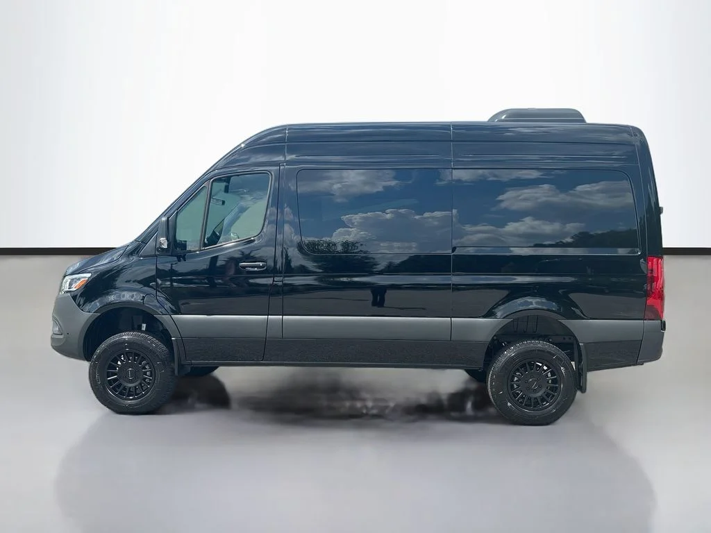 New 2026  Mercedes-Benz Cargo 144 WB image 7