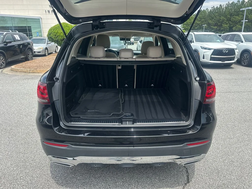 Used 2020  Mercedes-Benz GLC 300 image 17